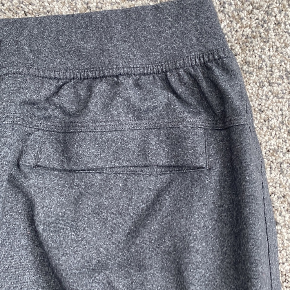 Lululemon Discipline Pant *32"
Heathered Black - Picture 9 of 9